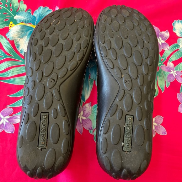 ✨ Josef Seibel Mary Jane Flats GUC - Picture 6 of 8